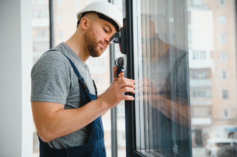 Featured image for “When Every Minute Counts: How Emergency Glass Repair Minimizes Business Downtime”