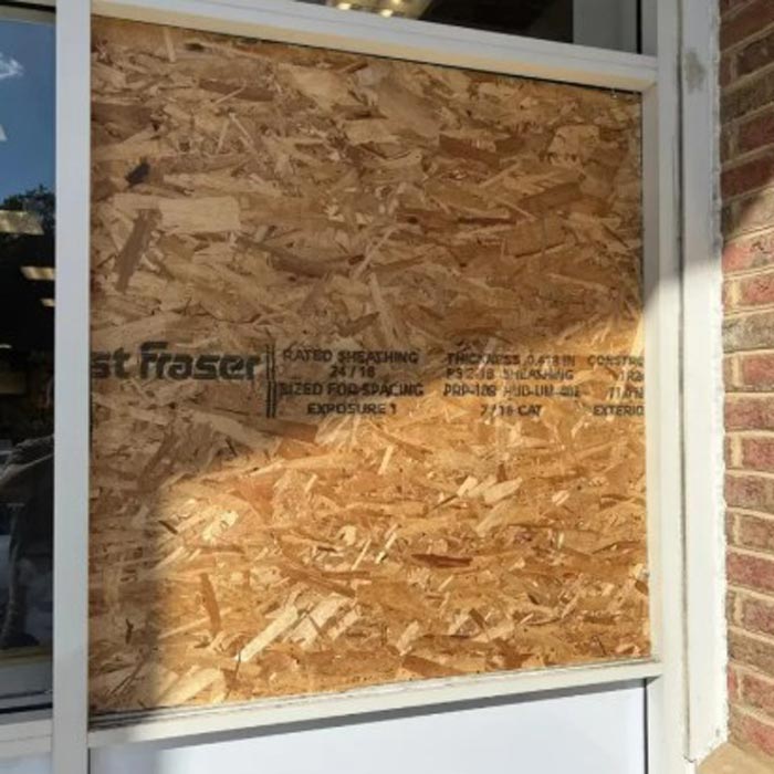 Emergency window board up services in San Jose